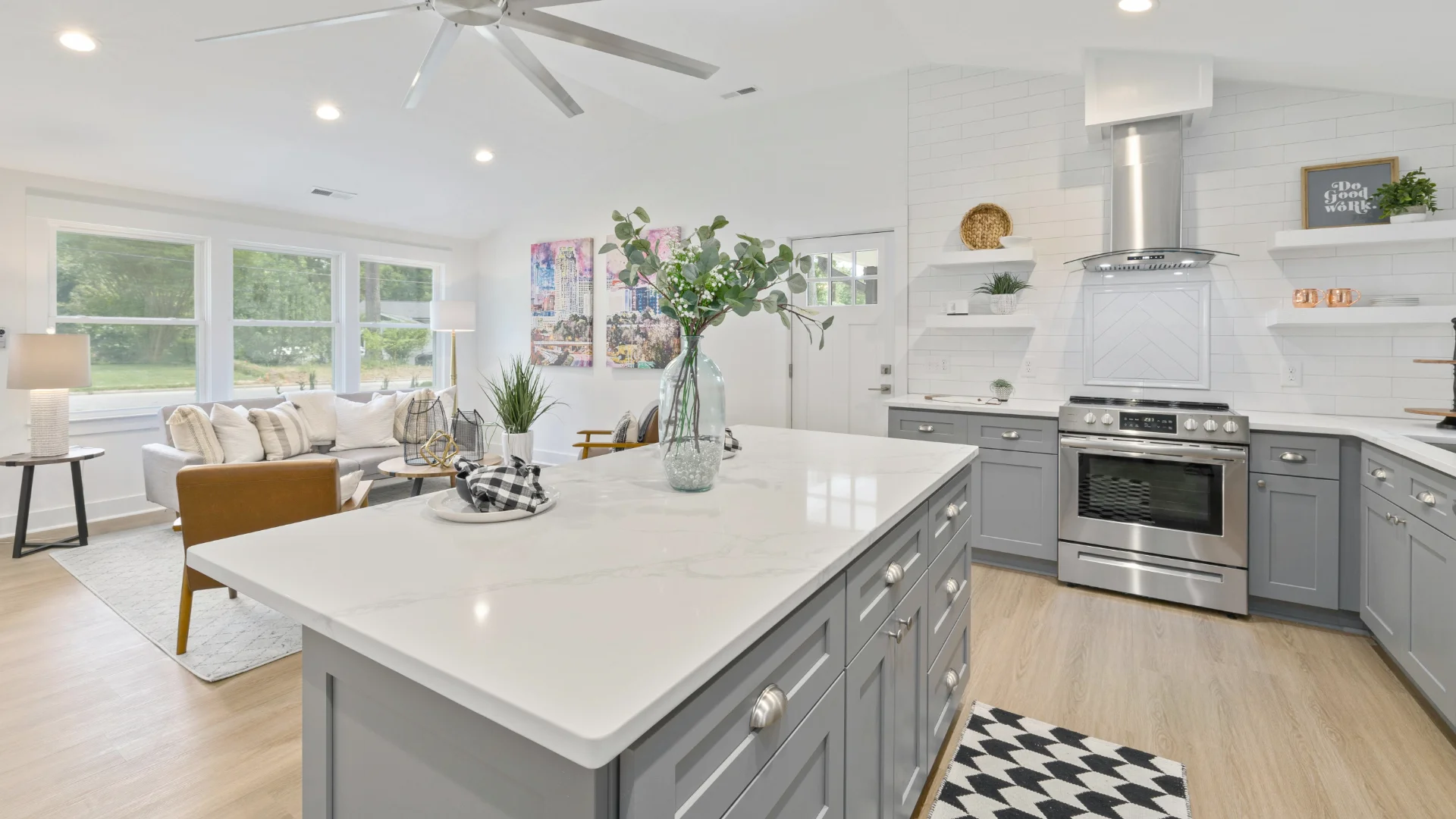 Optimizing Your Travel Budget for Royal Experiences